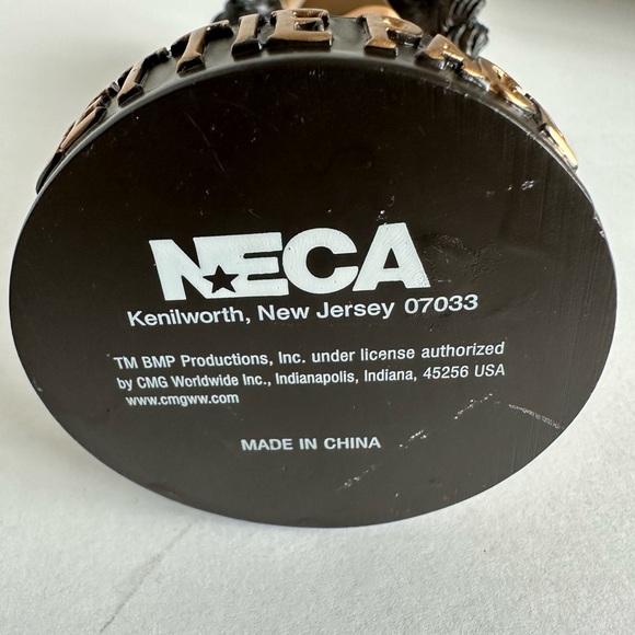 BETTIE PAGE HEAD KNOCKER BOBBLE HEAD HEADKNOCKER BY NECA - Picture 8 of 9